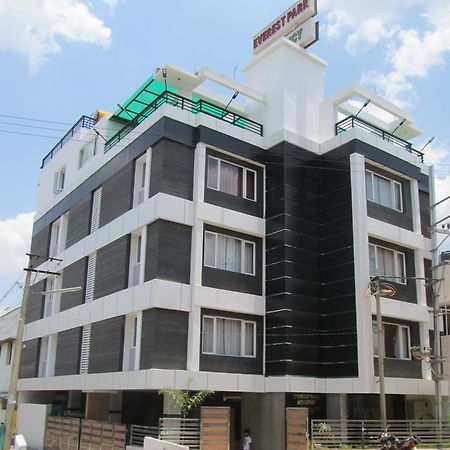 Hotel Everestparkresidency Tiruchirappalli Exterior foto