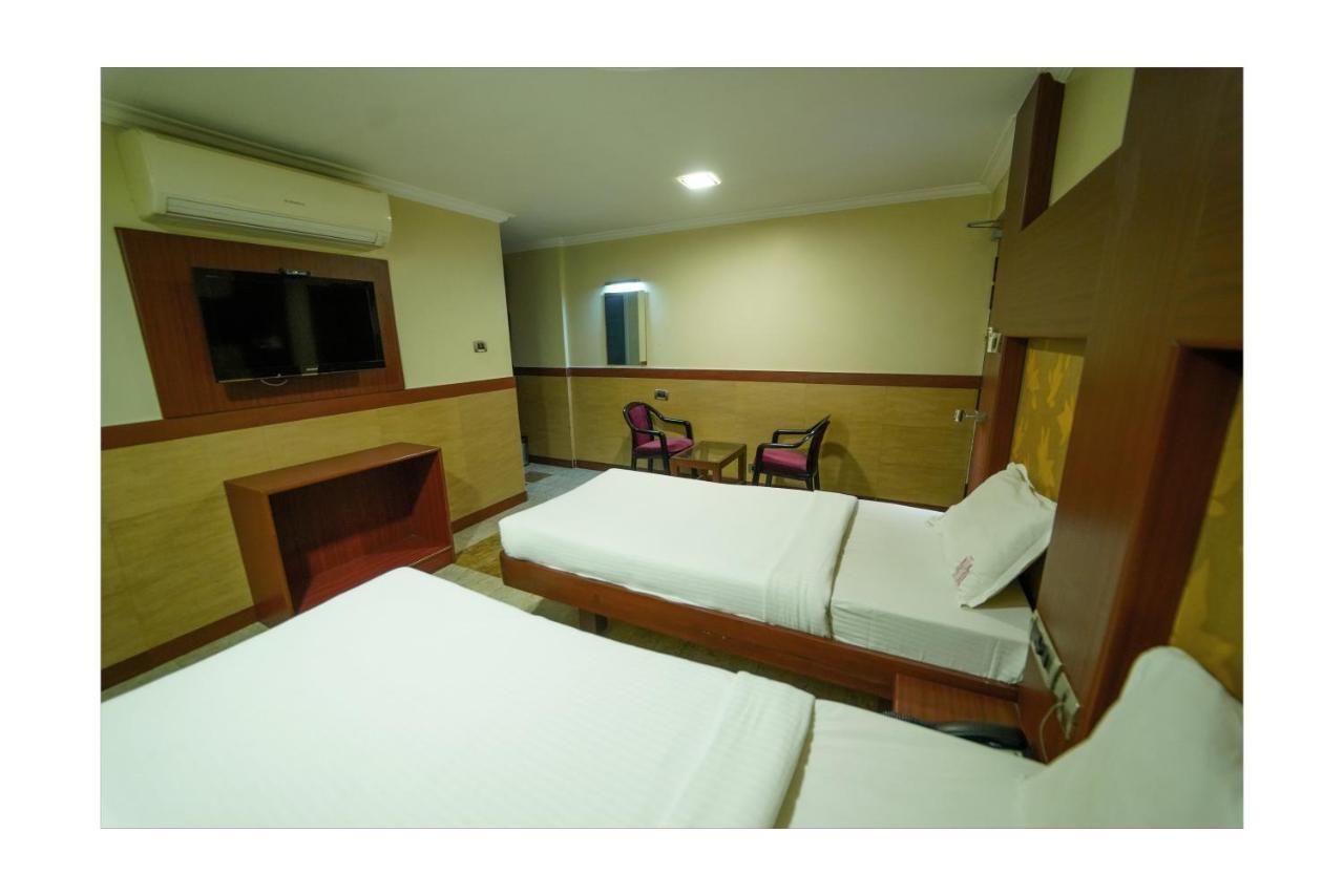 Hotel Everestparkresidency Tiruchirappalli Exterior foto