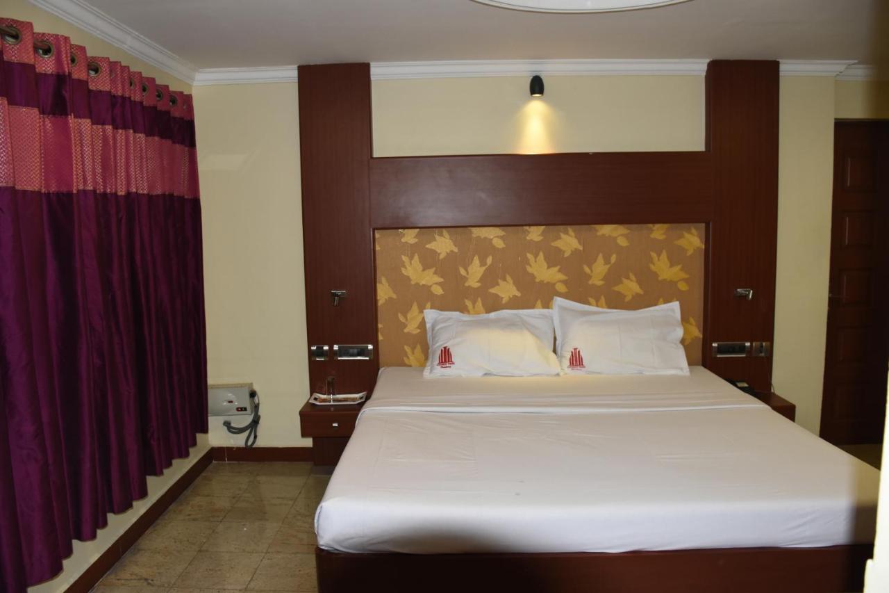 Hotel Everestparkresidency Tiruchirappalli Exterior foto