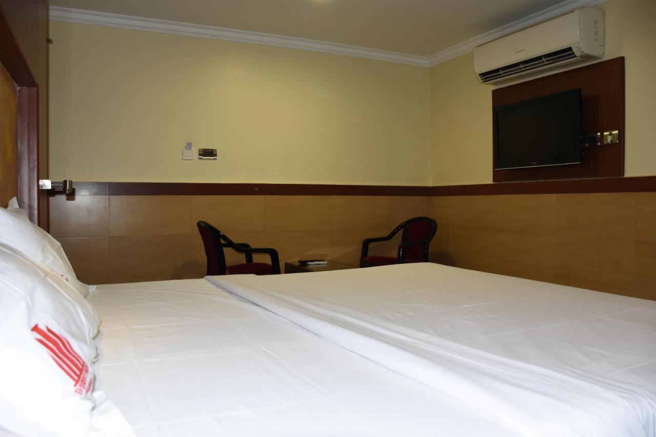 Hotel Everestparkresidency Tiruchirappalli Exterior foto
